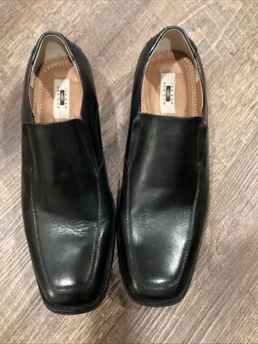 Joseph Abboud Black Leather Slip-On Loafers